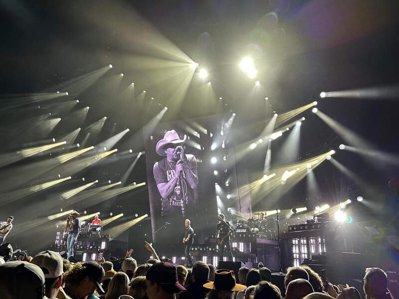 Aldean 4_PhotoCredit-Justin Mrusek and Sharyn Umaña-Angers Aldean 4_PhotoCredit-Justin Mrusek and Sharyn Umaña-Angers